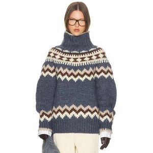 ASTA FAIRISLE SWEATER
Helsa